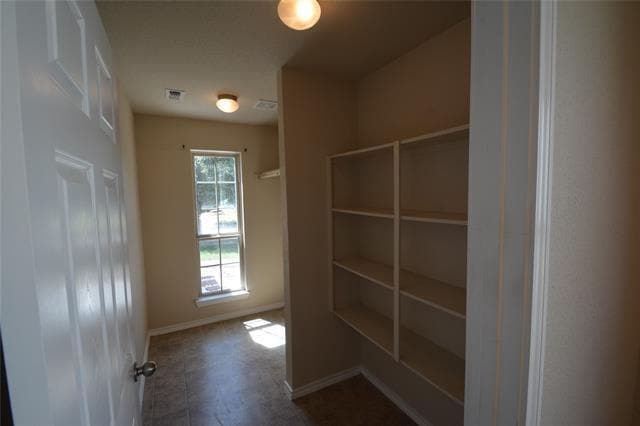 Building Photo - 853 Village Point Ln