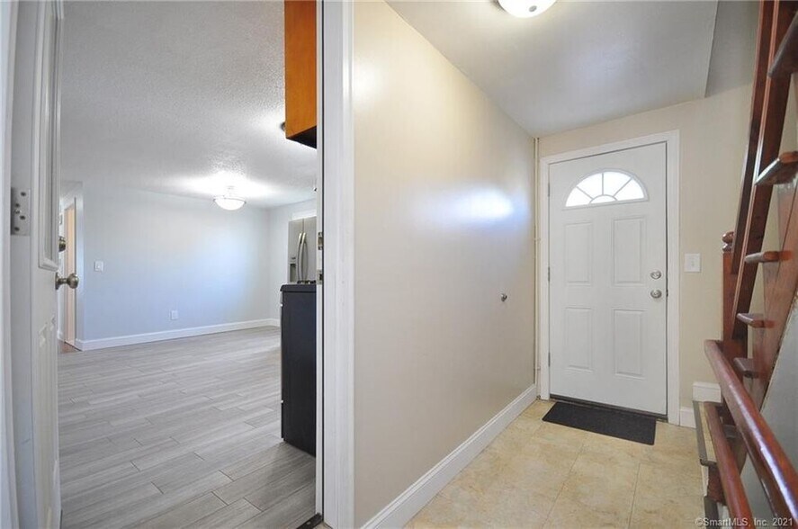 Building Photo - 135 Connecticut Ave