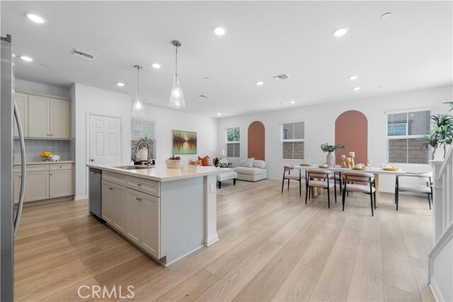 Building Photo - 3918 E Cambria Privado