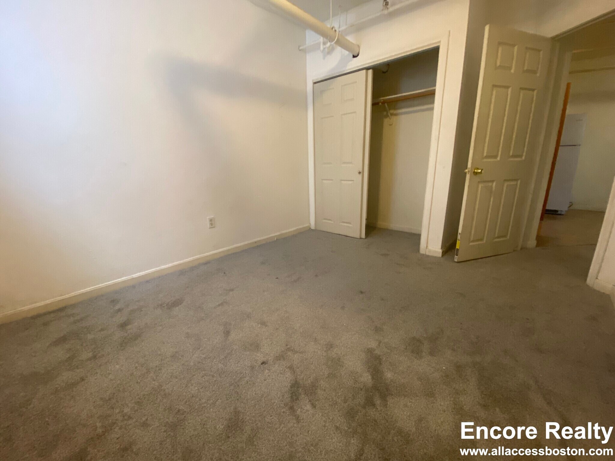 Building Photo - 19 Peterborough St