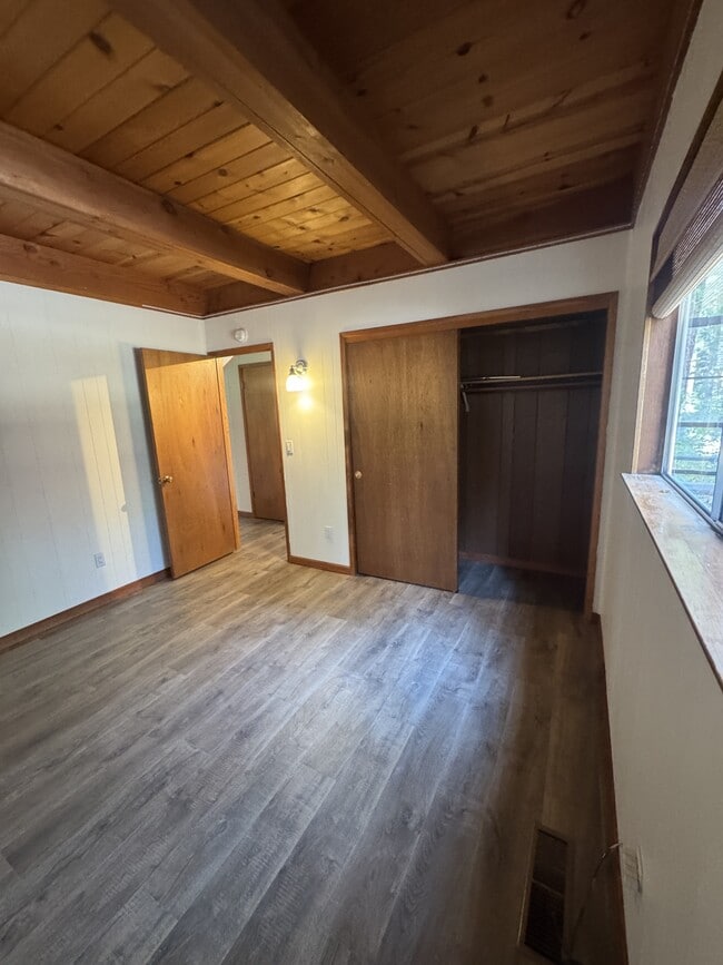 Building Photo - 2325 Sky Meadows Ct