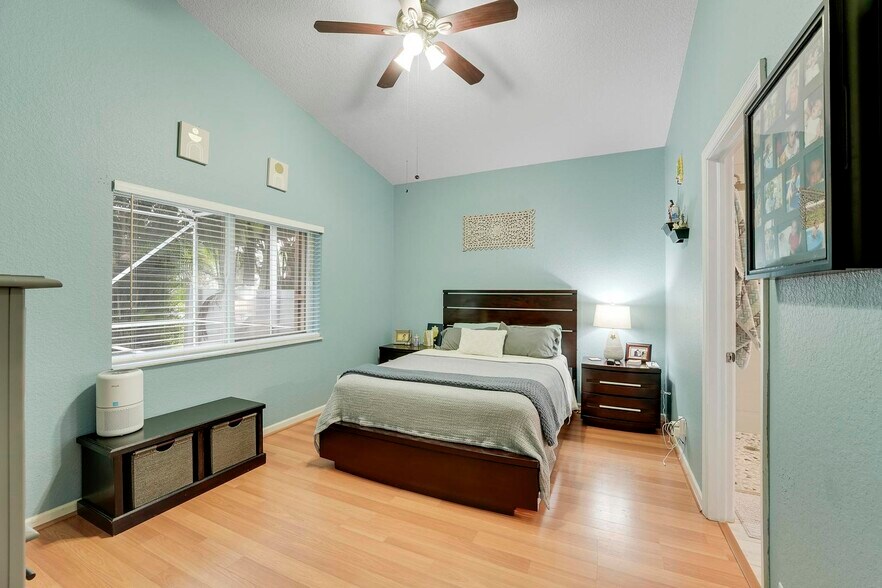 Building Photo - 5959 Durango Dr