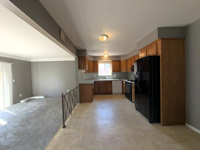 Building Photo - 31846 Regal Dr