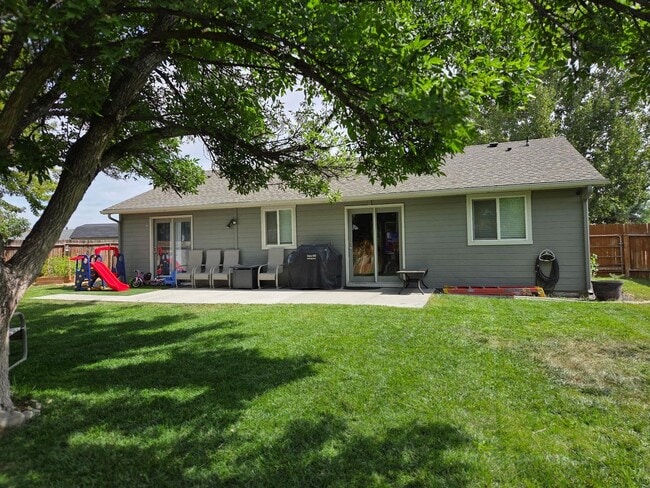 Building Photo - 80 W Bloomington Dr