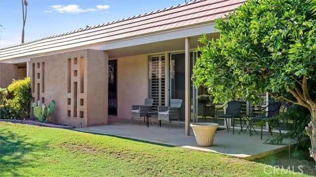 Building Photo - 76975 Robin Dr