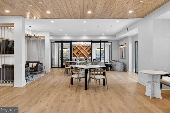 Building Photo - 76 Old Mill Bottom Rd N