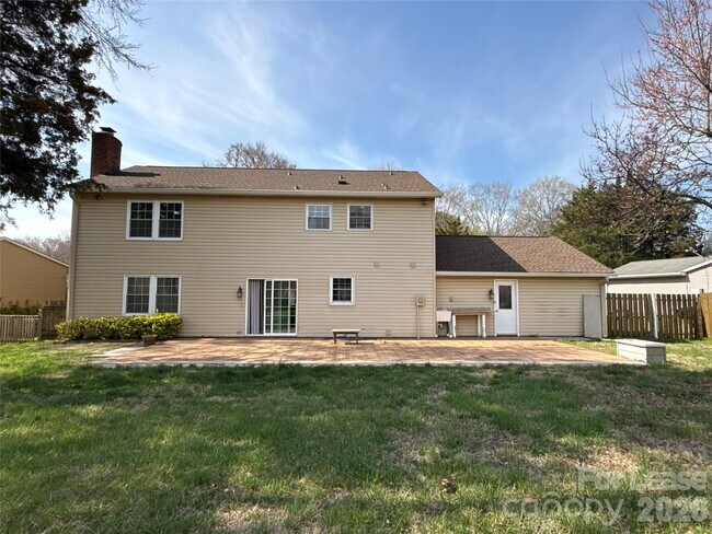 Building Photo - 7318 Connan Ln