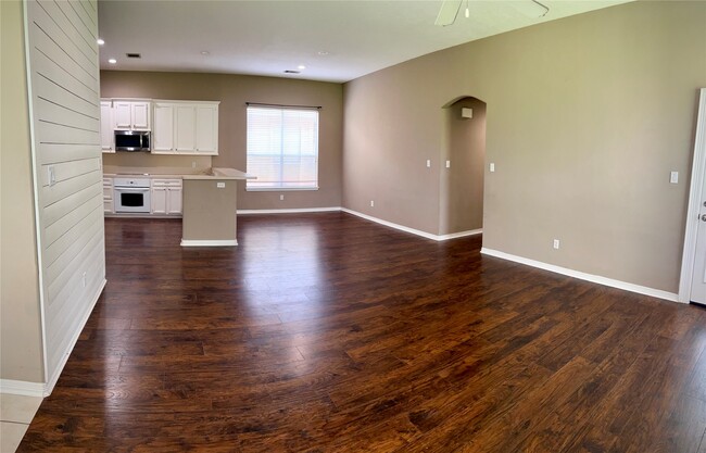 Building Photo - 13032 Centaurus Ct