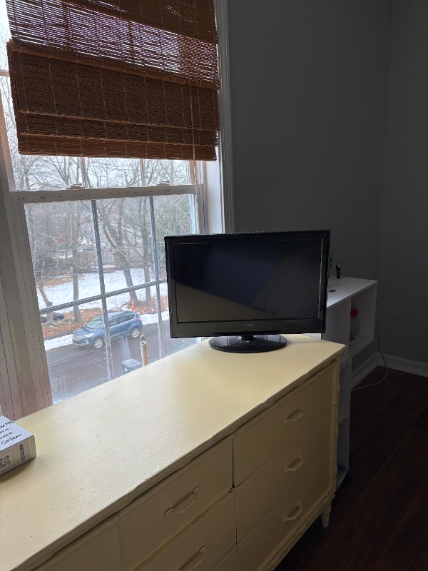 Building Photo - 7 Hammer Pl