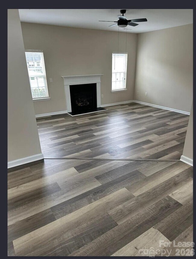 Building Photo - 108 Saye Pl