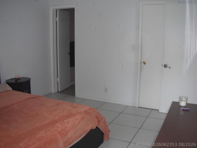 Building Photo - 4169 SW 67th Ave