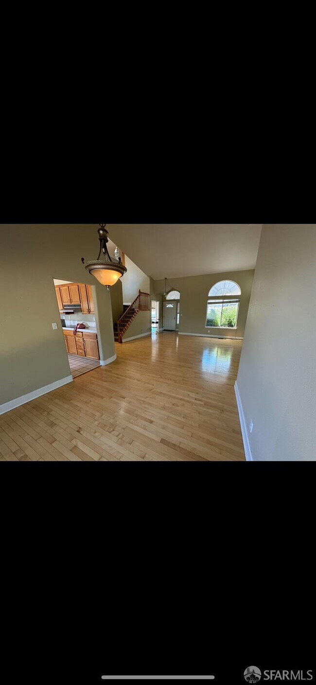 Building Photo - 4009 Pillsbury Ct