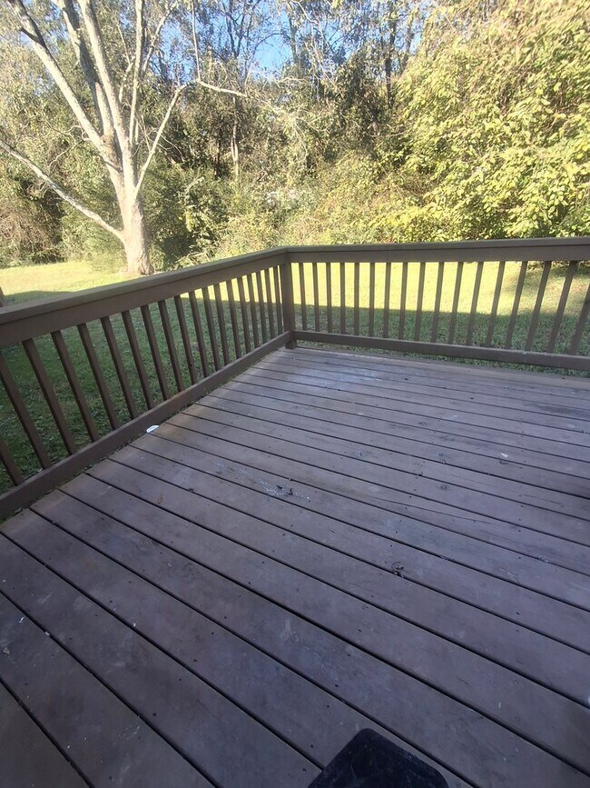 Building Photo - 5291-5293 Usher Drive