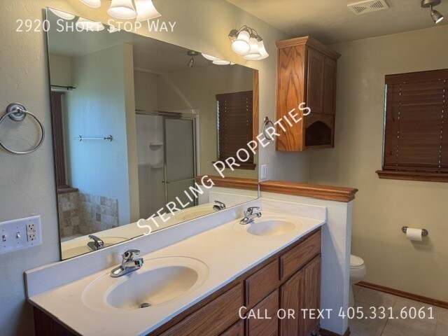 Building Photo - 2920 Short Stop Way