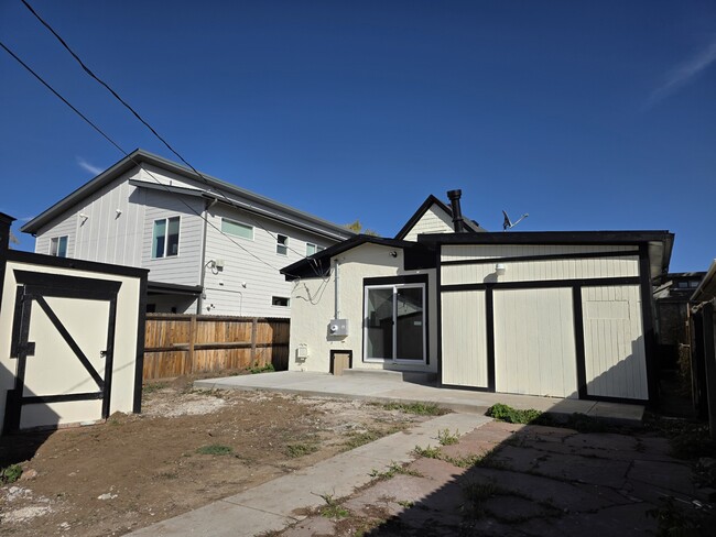 Building Photo - 2437 S Bannock St