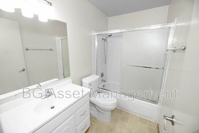 Building Photo - 1830 Weir Dr