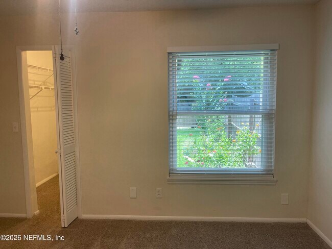 Building Photo - 11432 Skipjack Way S
