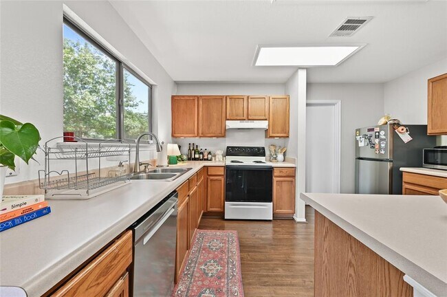 Building Photo - 7521 Marble Crest Dr