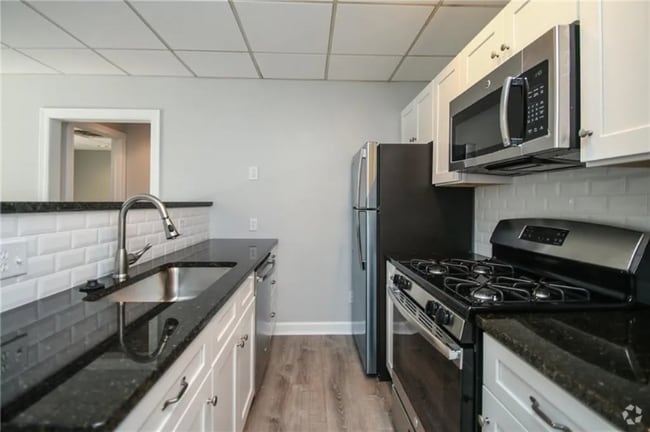 Building Photo - 241 Norris Dr