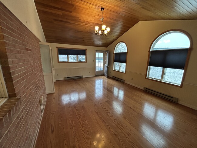Building Photo - 8509 Winchester Ave