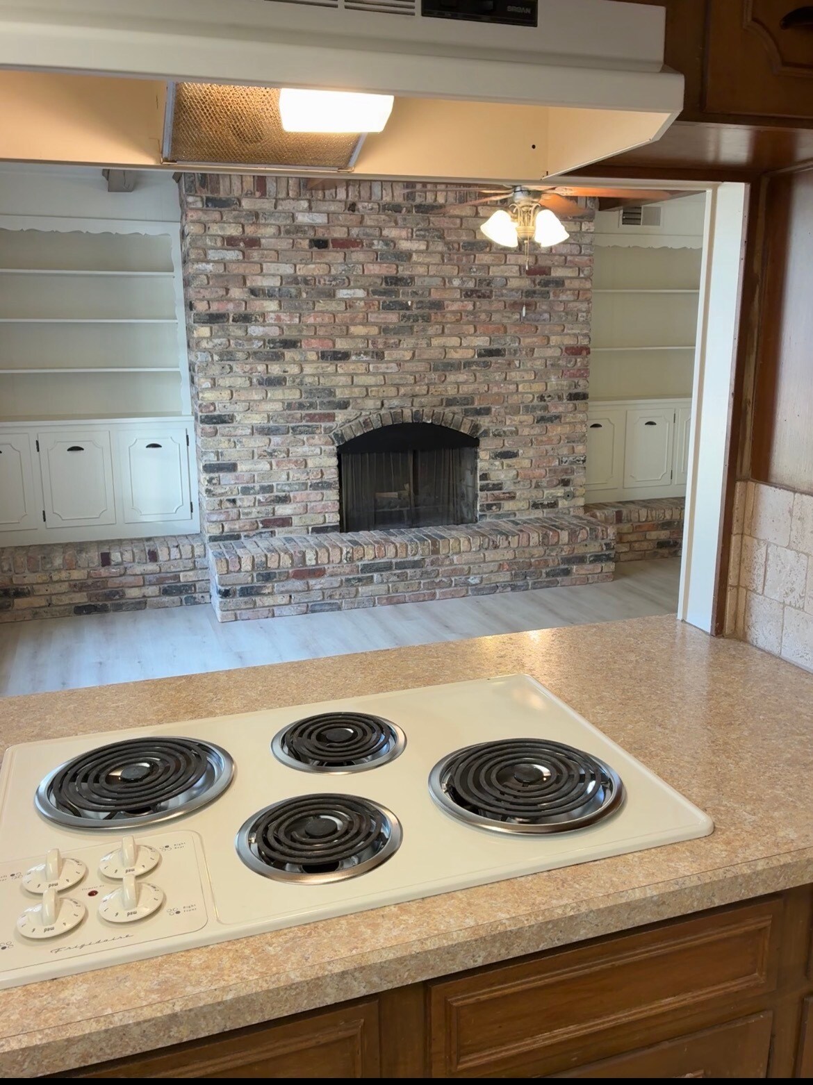 Building Photo - 4901 Westhaven Dr