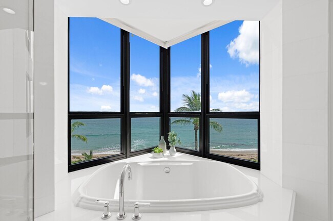 Building Photo - 3120 S Ocean Blvd