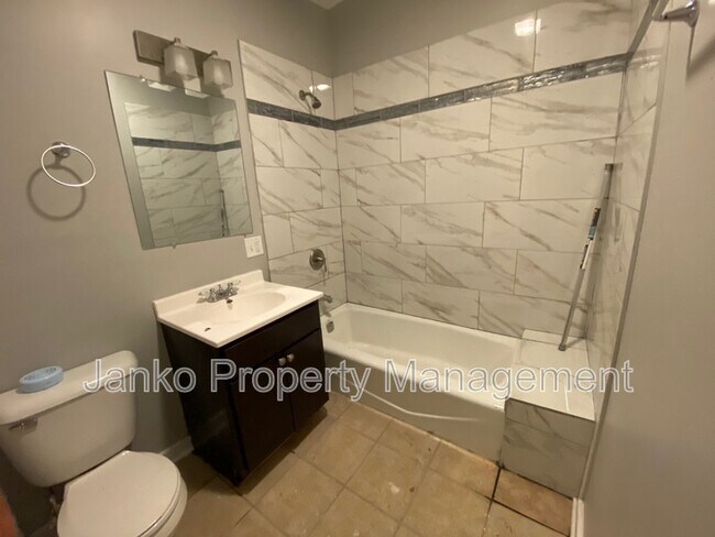 Building Photo - 90 28th St