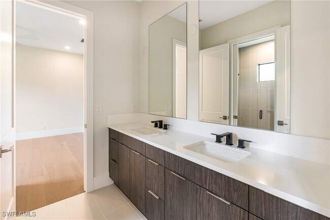 Building Photo - 9678 Moonflower Ct