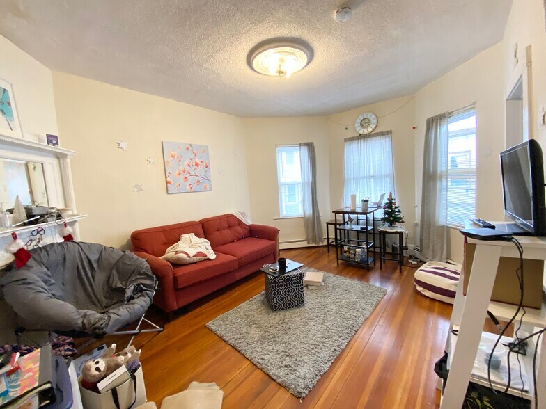 Building Photo - 34 Darling St