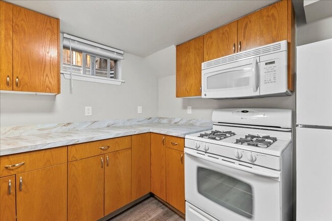 Building Photo - 1 Bedroom 1 Bathroom Basement Apartment on the Boise Bench