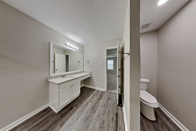 Building Photo - 4202 La Terre De Vin Ct