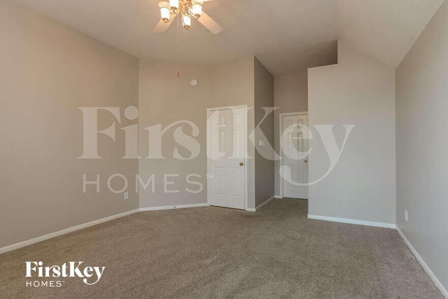 Building Photo - 2115 Mercoal Dr