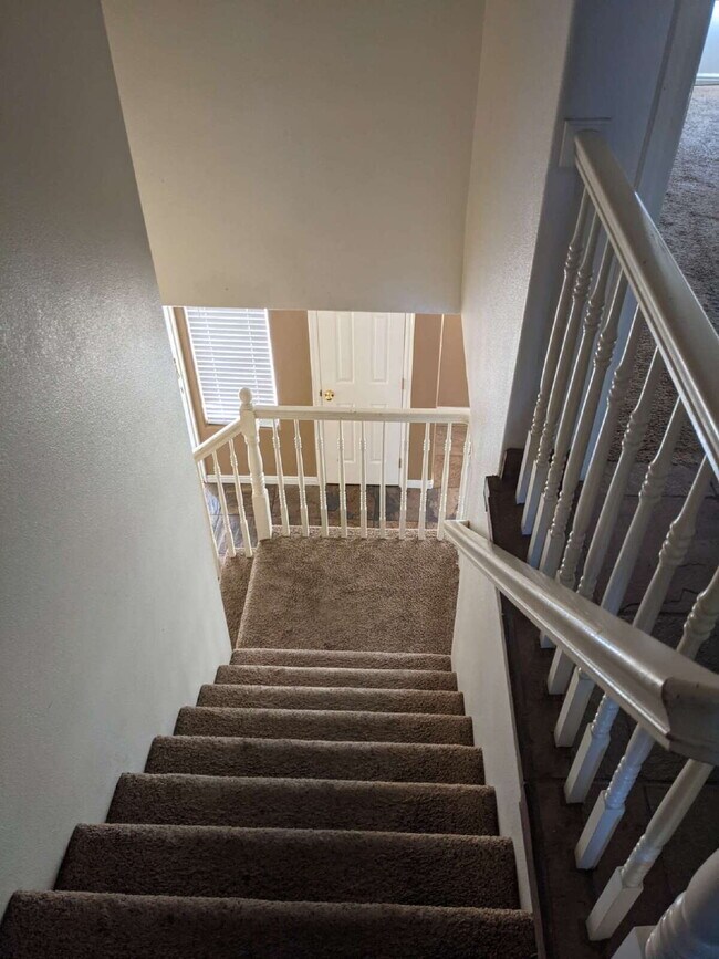 Building Photo - 3-Bed Townhouse in Saint George with Spacious 1400 Sq Ft Layout "