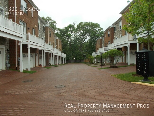 Building Photo - 4300 Edosomwan Ln