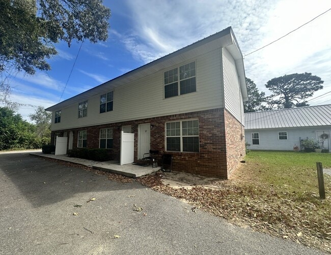 Building Photo - 2BD/1.5B Apartment in Adel