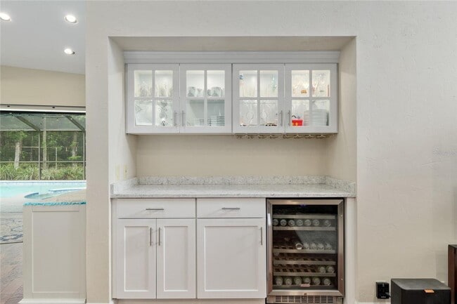 Building Photo - Beautiful Home in Landmark Woods