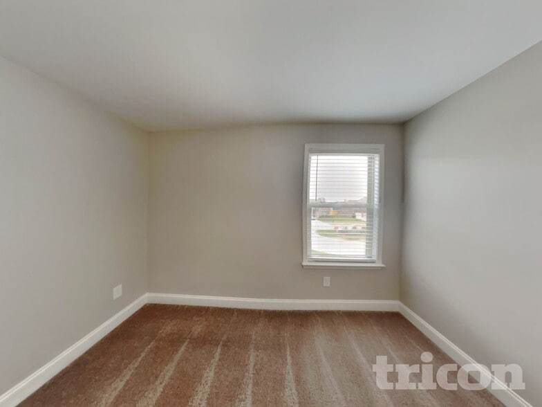 Building Photo - 1363 Coates Ln