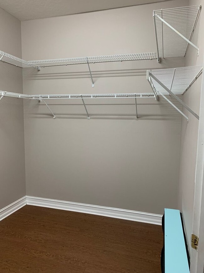 Building Photo - MOVE IN SPECIAL- Charming 3/2 home w/ formal office/4th bedroom and fenced yard in Harmony