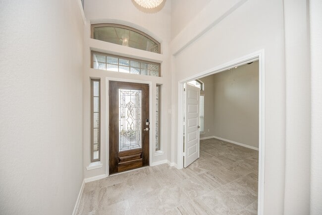 Building Photo - 6301 Superior Dr