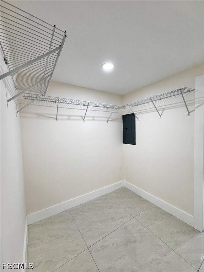 Building Photo - 1275 Gramac Dr