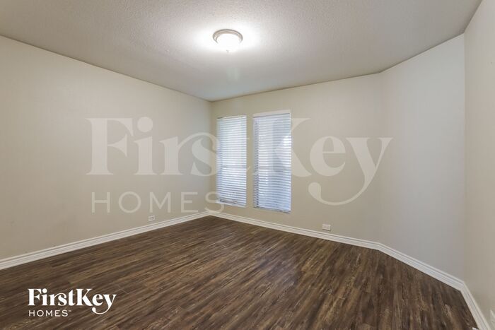 Building Photo - 8747 Summit Pines Dr
