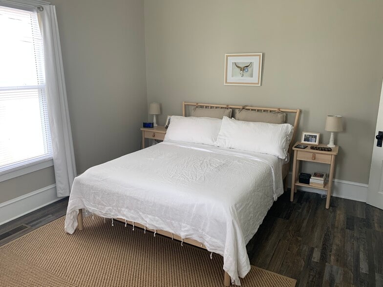 Building Photo - 1426 Harvey St