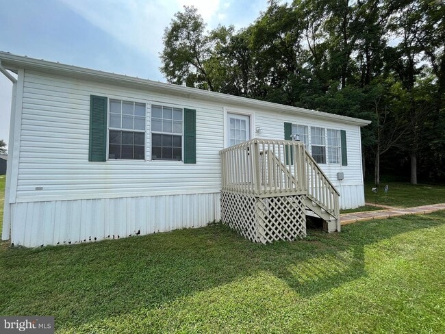 Primary Photo - 218 Bronco Way