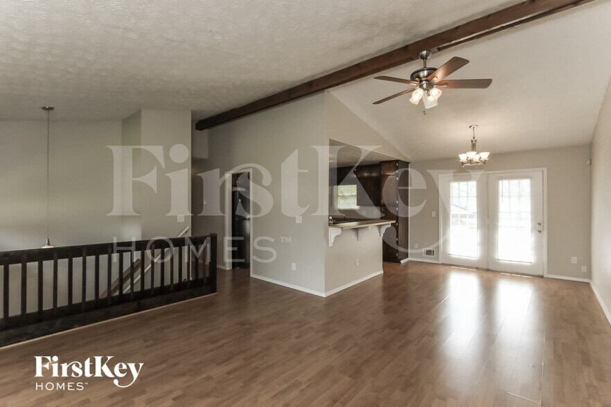Building Photo - 2145 Sara Ashley Way