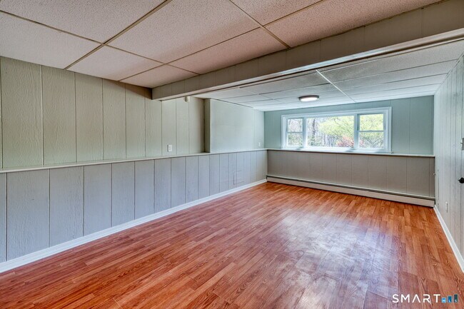 Building Photo - 371 Warrenville Rd