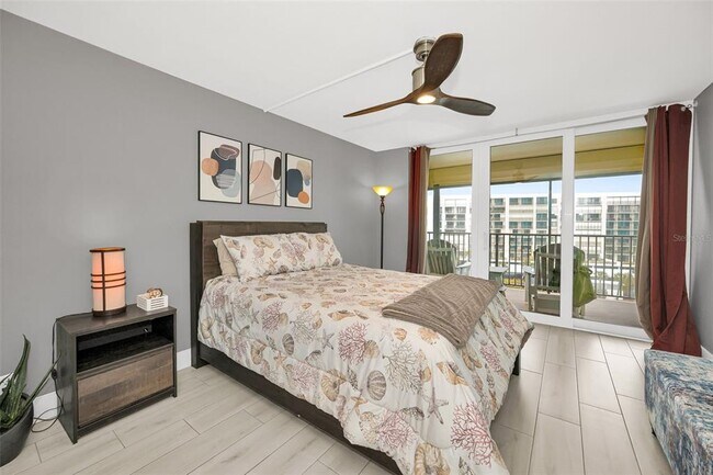 Building Photo - 1460 Gulf Blvd