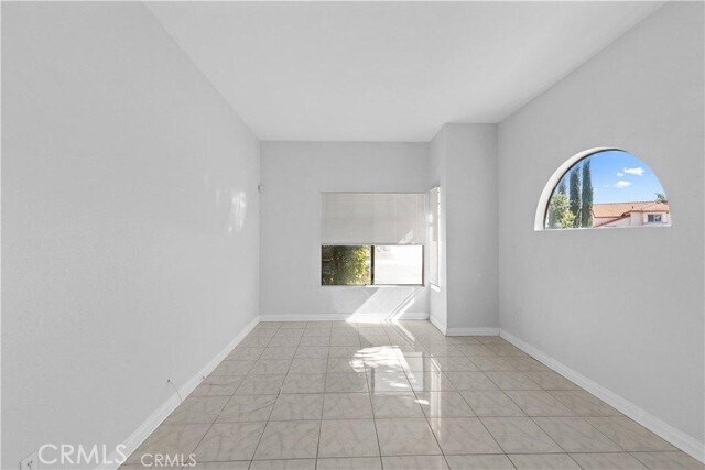 Building Photo - 10694 Independence Ct