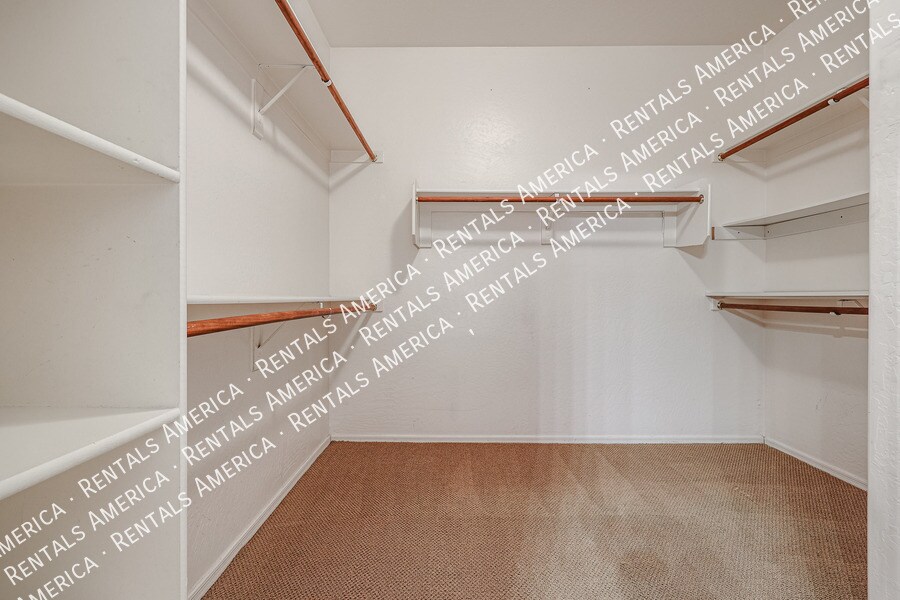 Building Photo - 6974 S Scott Dr