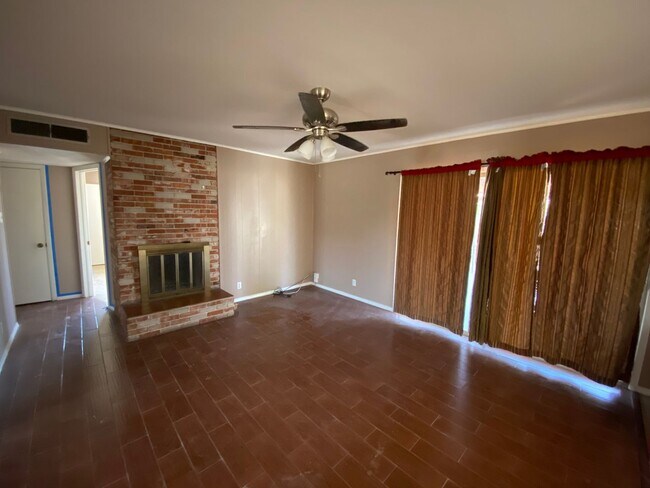 Building Photo - 9608 Stonehaven Dr