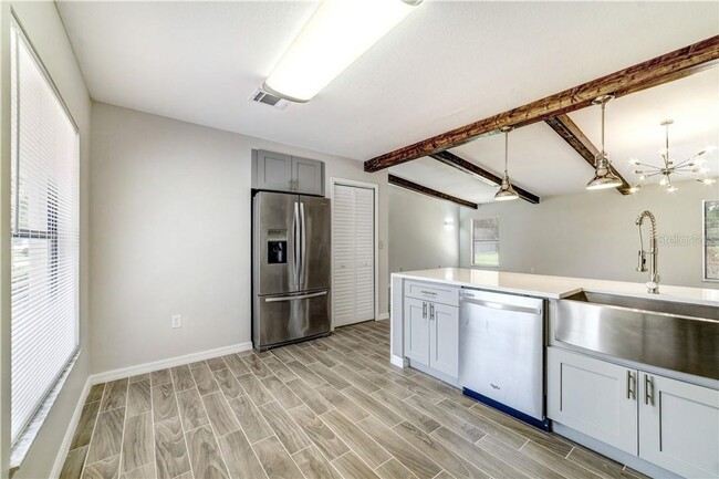 Building Photo - Beautiful Totally Remodeled Home!